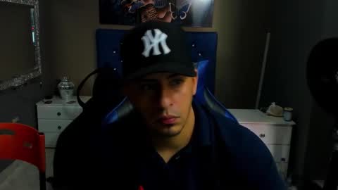 Snapshot of angelandchris chatting on September 22, 12:20 pm Angel And Cris online show from September 22, 12:20 pm