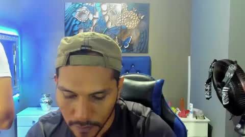 Snapshot of angelandchris chatting on September 19, 12:31 pm Angel And Cris online show from September 19, 12:31 pm