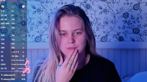 Darsi Anty online show from February 11, 6:45 pm