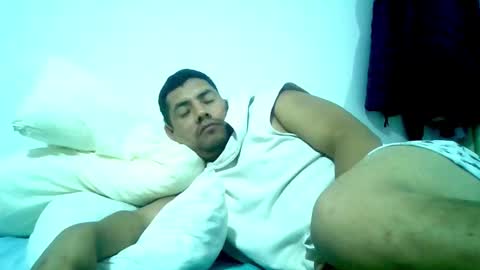 angeldavid90 online show from October 4, 2:42 am