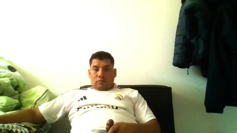 angeldavid90 online show from May 16, 5:22 pm