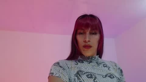 Snapshot of angele_johnson chatting on September 19, 7:50 pm angele online show from September 19, 7:50 pm