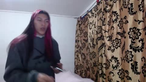 Snapshot of angele_johnson chatting on January 24, 3:11 am angele online show from January 24, 3:11 am