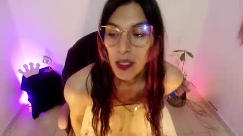 angele online show from July 14, 6:24 pm