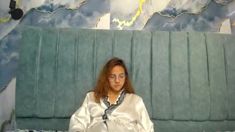 angel online show from December 5, 5:11 pm