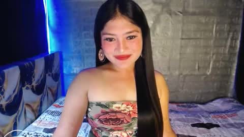 Angie online show from November 18, 11:24 am