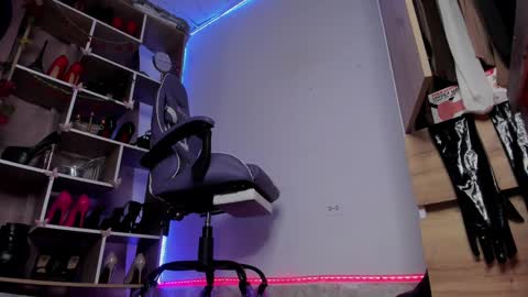 Angelica Sparks online show from March 9, 6:39 am