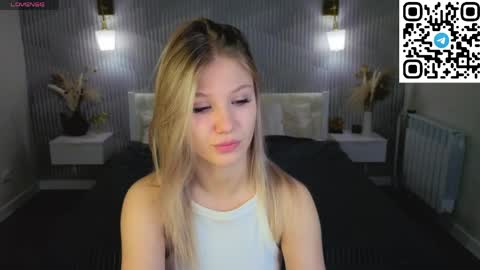 Angelina online show from May 10, 1:01 am