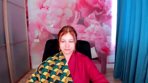 AngelinaLow online show from March 24, 12:33 pm