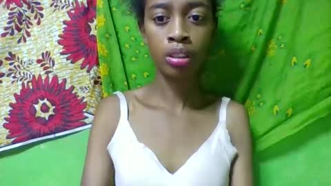 angeline221173 online show from May 3, 2:28 am