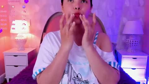 angeline online show from April 14, 12:19 pm