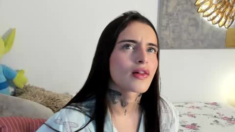 Snapshot of angeline__smith chatting on October 3, 3:26 am Angeline Smith  online show from October 3, 3:26 am