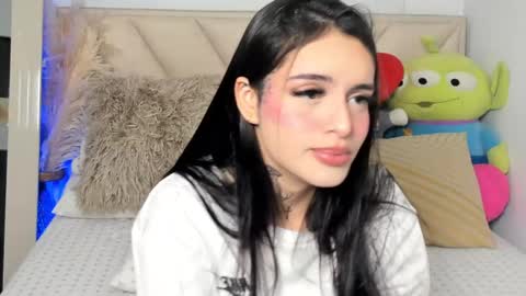 Snapshot of angeline__smith chatting on March 9, 1:46 am Angeline Smith  online show from March 9, 1:46 am