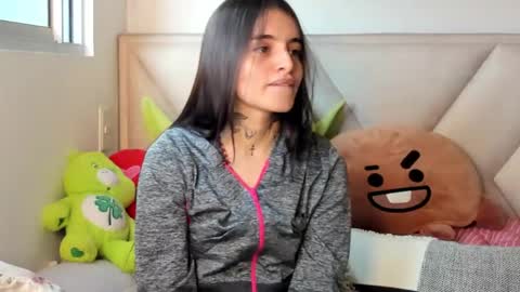 Snapshot of angeline__smith chatting on September 24, 8:37 pm Angeline Smith  online show from September 24, 8:37 pm