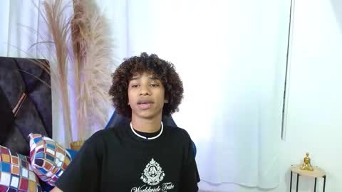 Angel online show from November 3, 8:54 pm