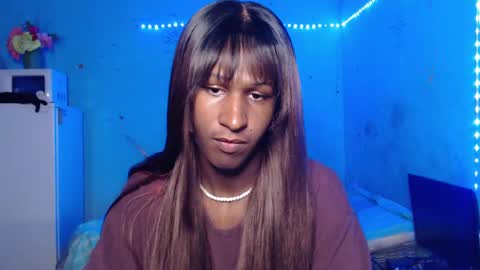 Snapshot of angell_dustt chatting on September 27, 4:10 am Danielle online show from September 27, 4:10 am