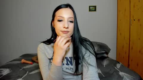 Anne online show from March 27, 8:32 pm