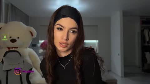 Snapshot of angelmi171 chatting on October 19, 3:38 pm angelmi171 online show from October 19, 3:38 pm