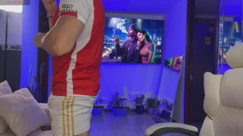 Angelo Ferro online show from February 17, 4:11 am