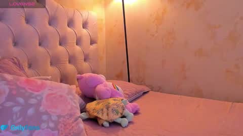 angelrose2323 online show from September 11, 7:20 am