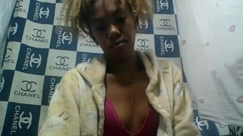 angeltta69 online show from July 12, 9:18 pm