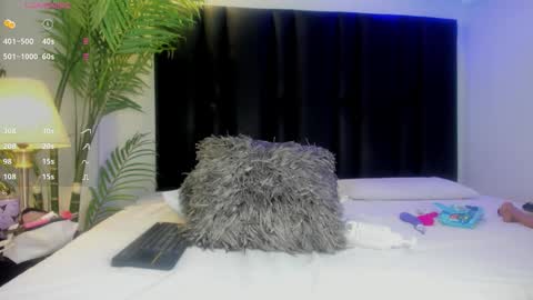 angi_lozano online show from October 23, 3:19 am