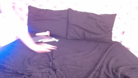 Angie online show from March 4, 4:27 am