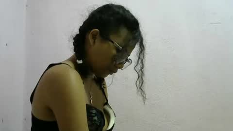 anielah online show from October 14, 7:28 pm