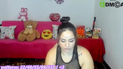 AnissyaX online show from November 7, 4:15 am