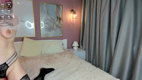 Anita  White online show from September 10, 8:10 pm