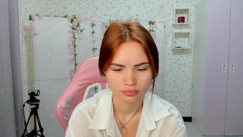 Anita online show from January 12, 4:03 pm