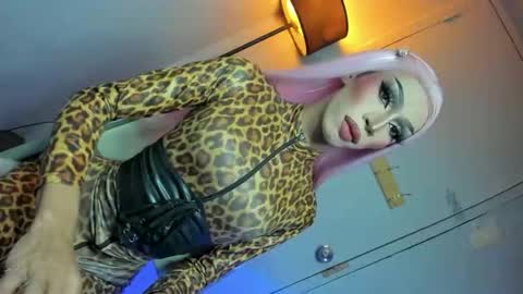 Miss Ann online show from December 17, 1:23 am