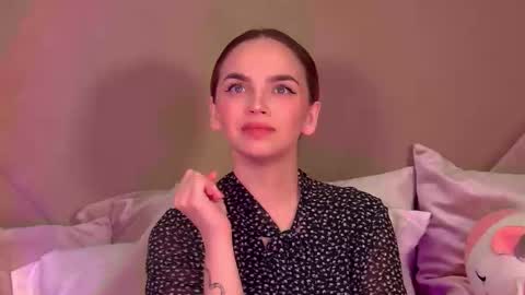 AnitaVenture online show from November 28, 5:04 am