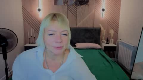 ann_annise online show from June 29, 12:29 am