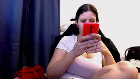 Ann online show from February 15, 4:06 pm