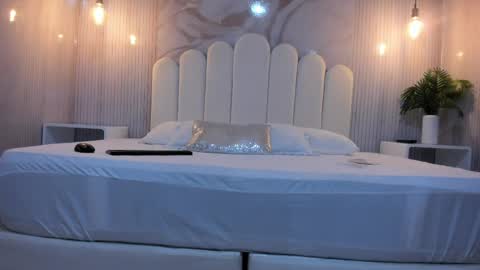 Ana  online show from April 2, 4:20 am