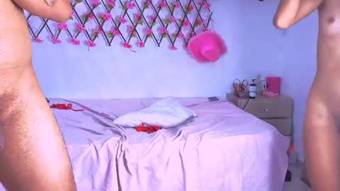 anna_and_masterboy online show from April 25, 2:25 am