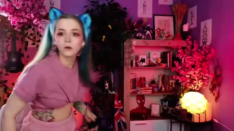 Violett online show from March 4, 4:20 pm