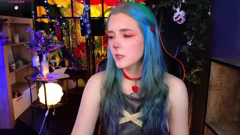 Violett online show from December 23, 4:50 pm