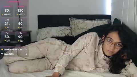 Anna online show from November 29, 3:52 pm