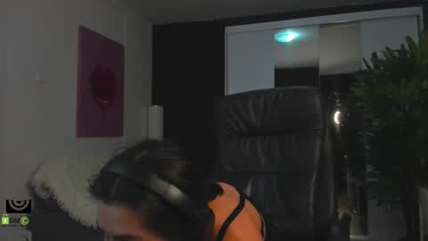 anna_firee online show from January 15, 9:18 am