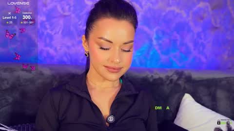 AnnaConda online show from December 19, 12:00 pm