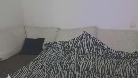 Anna online show from March 19, 3:39 pm