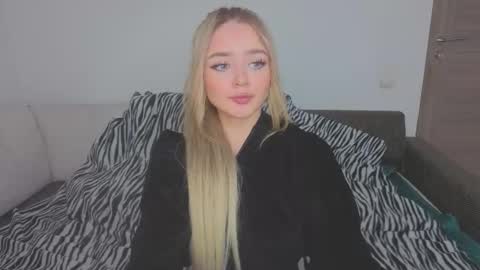 Anna online show from February 10, 6:11 pm