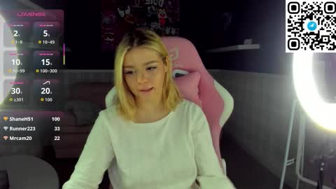 Anna online show from March 18, 5:46 am