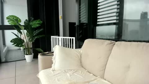 Anna online show from March 9, 4:06 am