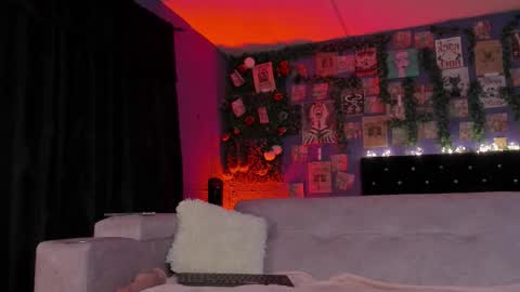 annaa__ online show from February 11, 3:21 am