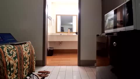 Anna Lee Cross online show from March 1, 2:38 am