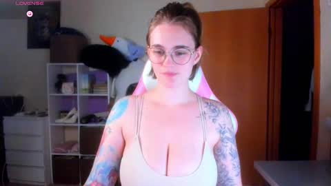 Snapshot of annaroading chatting on October 23, 10:32 pm AnnaRoading online show from October 23, 10:32 pm