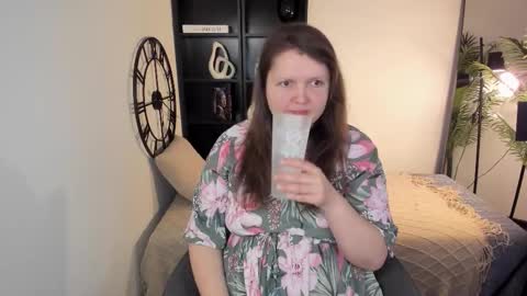 Anna online show from March 23, 6:29 am